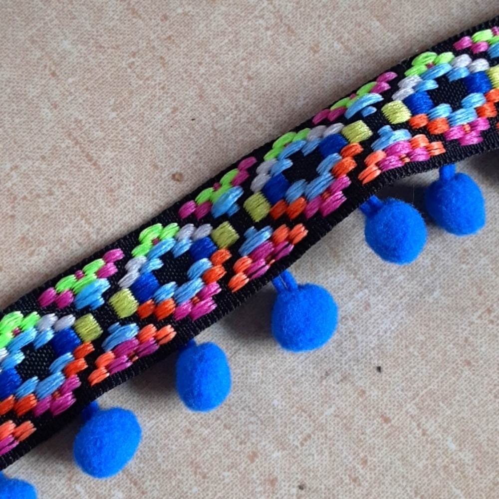 Pom Pom Trim